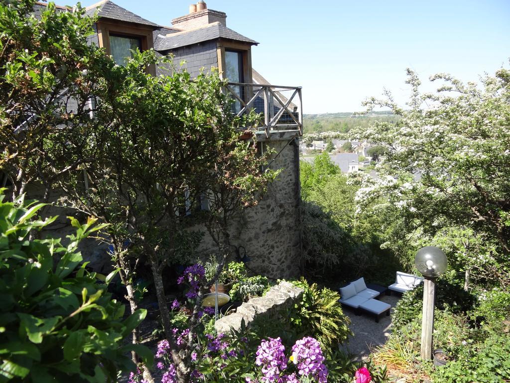 Au Moulin Geant Bed & Breakfast Rochefort-sur-Loire Exterior photo